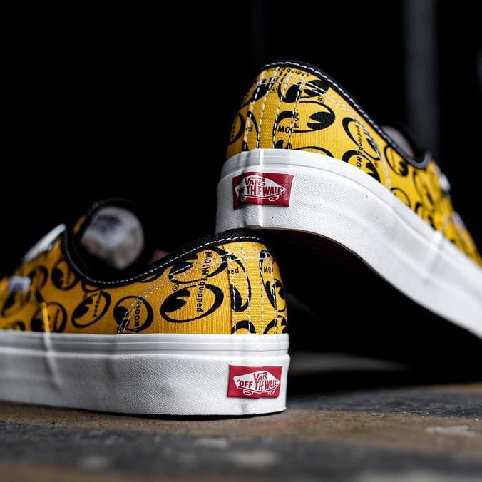 Vans X Mooneyes Authentic 44 DX Anaheim Factory Yellow Orinal