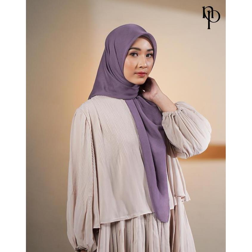Newrilis- Plain Paris Napocut (Segi Empat) Jilbab Simple