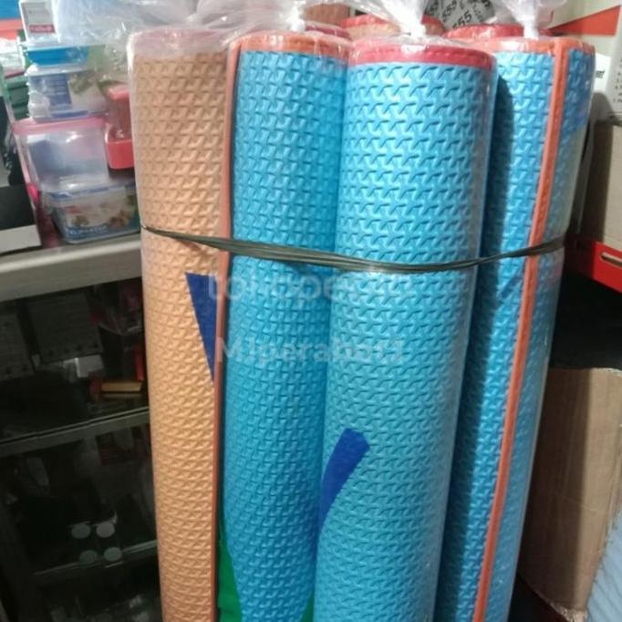 Karpet Lantai Polos / Alas Lantai Tebal