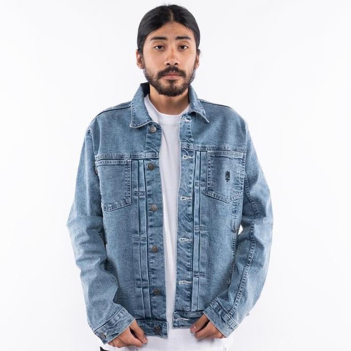 CIRRUS MATERNAL DISASTER WASHED DENIM TRUCKER JACKET murah
