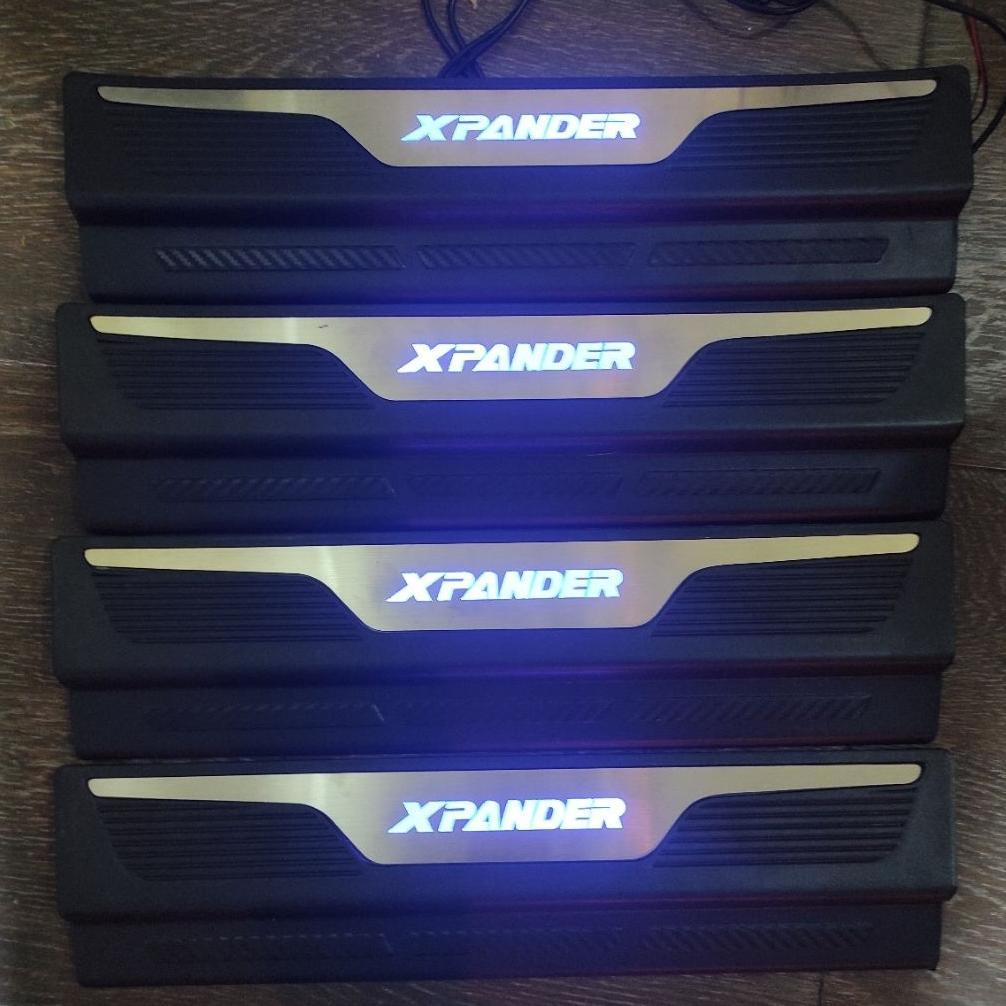 sillplate sil plate samping pintu mobil Mitsubishi xpander / xpander cross lampu