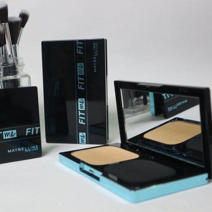 Allure- (Kotak) Maybelline Fit Me Matte And Poreless 24Hr Oil Control Powder Foundation | Full Size 