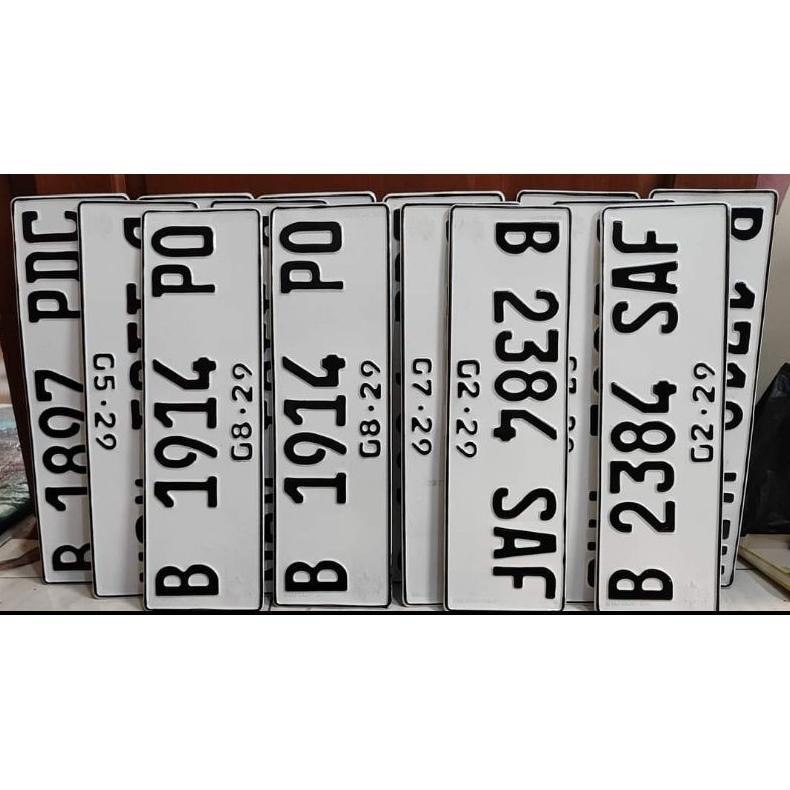 TERLARIS plat mobil font baru & font biasa