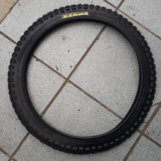 Ban Luar Sepeda Ukuran 20 Inch