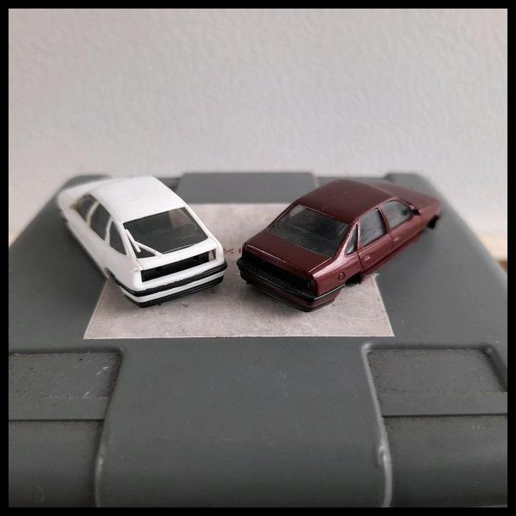 GRATIS ONGKIR HERPA SKALA 1:87 - SEPASANG OPEL OPTIMA HATCHBACK DAN SEDAN JUNK (AA43H) 