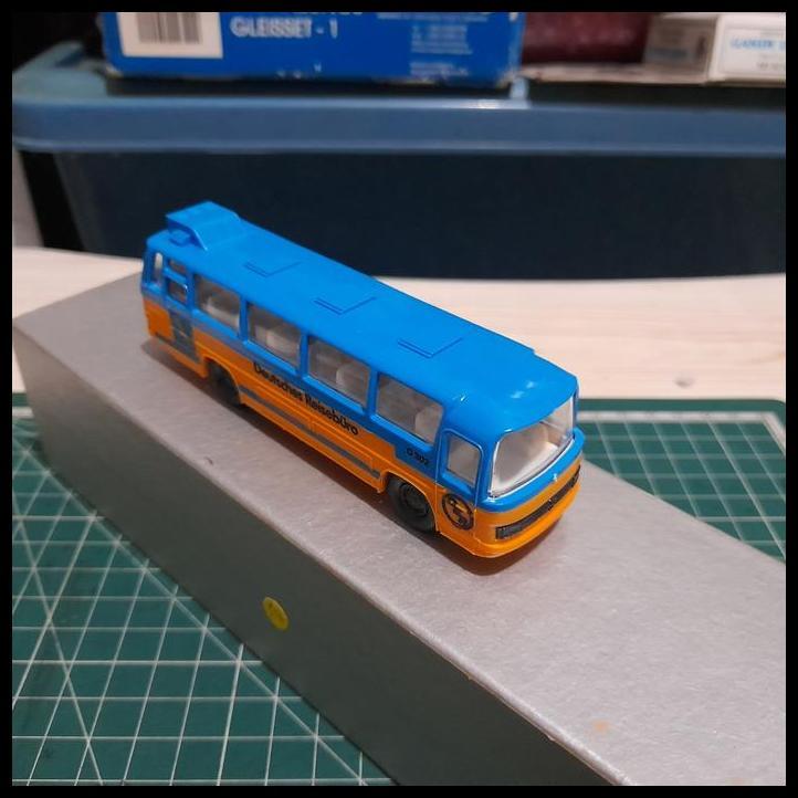 HOT DEAL JOY TOY SKALA 1:87 - MERCEDES BUS O302 LIVERY DER - BUS09 