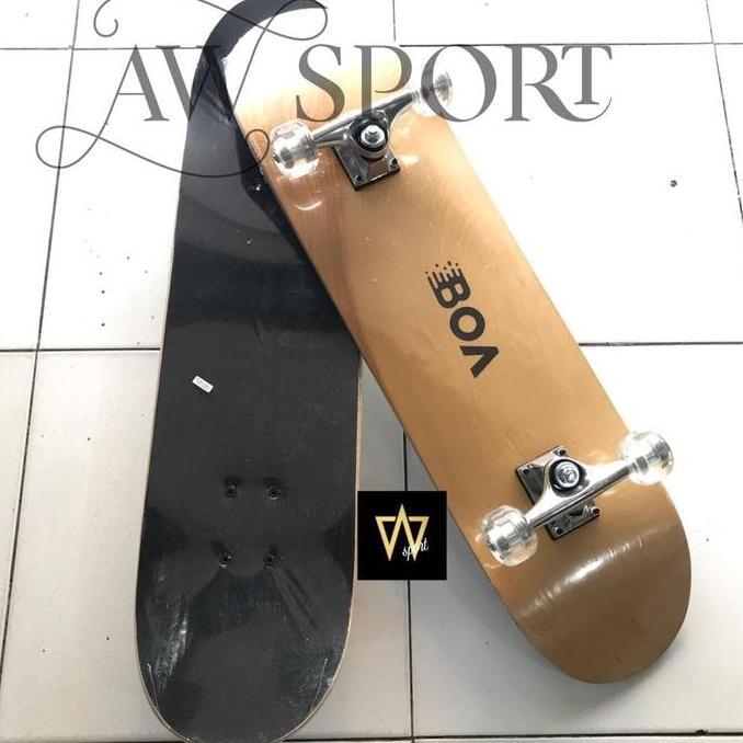 Skateboard besar / skateboard dewasa / Skateboard polos (TERBAIK) (TERBARU) (TERMURAH)