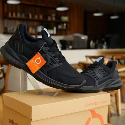 Terlaris Sepatu Running Hitam Polos Pria Dan Wanita Sepatu Olarga Terbaru