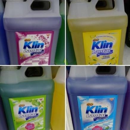 So Klin Pembersih Lantai 4 Liter / 4000 Ml