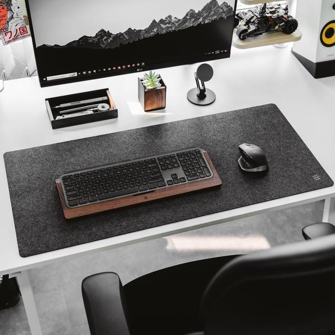 Mainajaa- Easee Premium Wool Felt Deskmat / Large Deskpad / Mousepad Felt