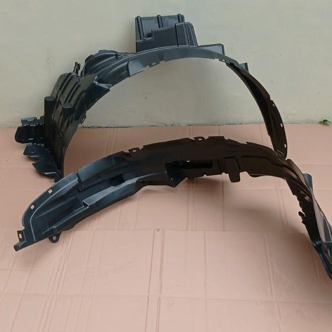 PILOPY liner fender avanza/xenia 2004 sd 2011 satu set isi 2( kanan+ kiri) IMPORT / liner avanza / l