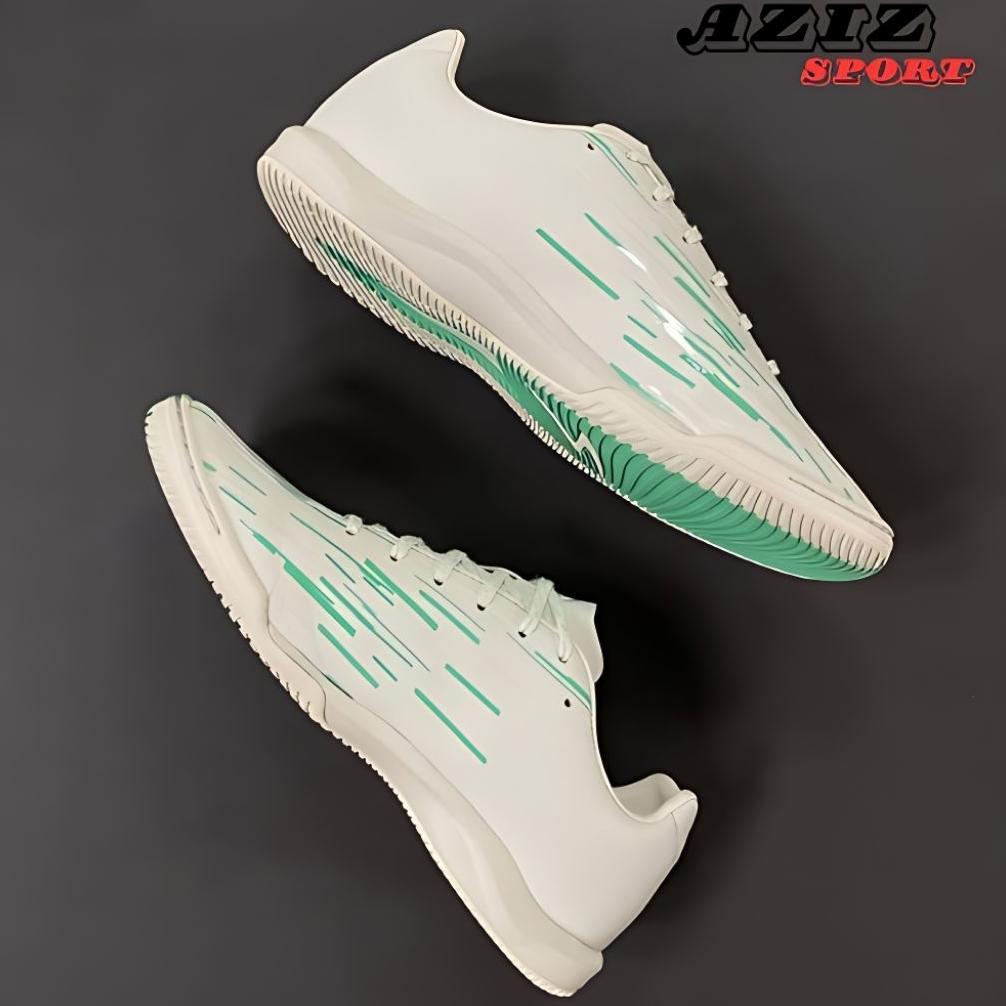 Discount Sepatu Futsal Specs Lightspeed Reborn,hijau putih ,dengan Upper Microfiber Ringan,murah mer