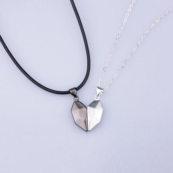 Kalung Titanium Couple Pria Wanita Titanium Kalung Korea