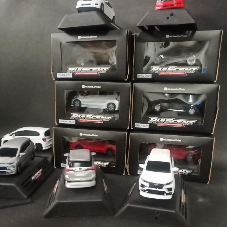 TEMPAT PARFUM REFILL MINIATUR MOBIL  NEW FORTUNER FOR REFIL PARFUM