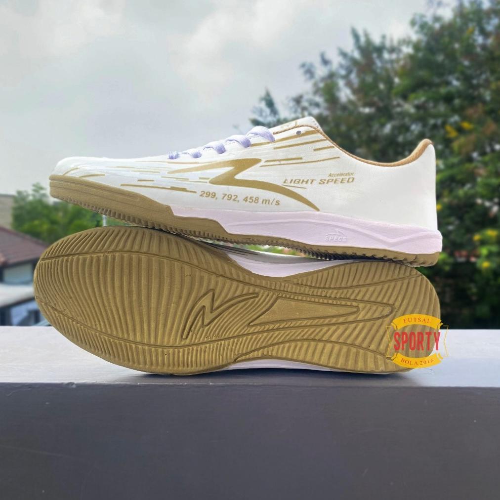 DISKON SEPATU FUTSAL SPECS LIGHTSPEED REBORN SIZE 37 38 COD BISA BAYAR TEMPAT DAN BERGARANSI TOKO