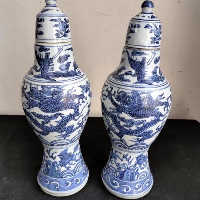 Terlaris Sepasang Guci Tua China Antik