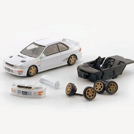 64B0231 - BM CREATIONS 1:64 MITSUBISHI 1988 LANCER/GTI
