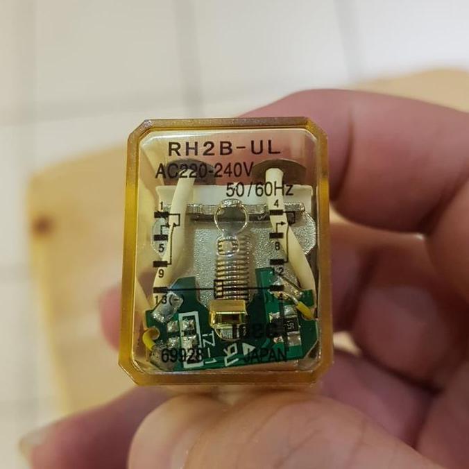 Relay Idec Rh2B-Ul 220V / Rh2Bul 220-240Vac Rh2B / Rh2B-U Best Quality