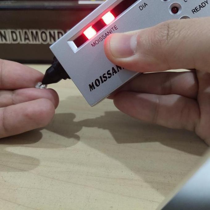 Alat Ukur Uji Tes Deteksi Asli Kemurnian Permata Berlian - Alarm LED