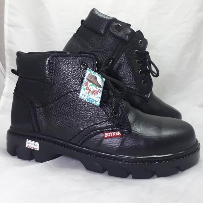 sepatu safety boot kulit asli boyken hitam polos.