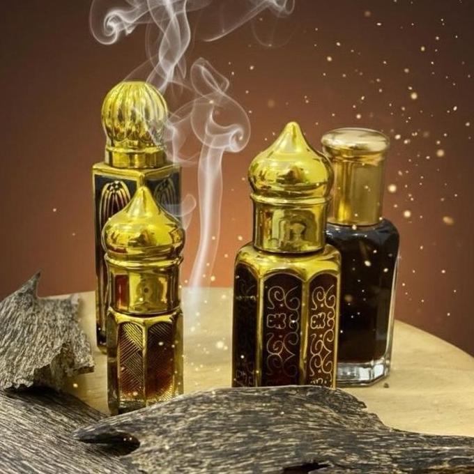 Minyak gaharu murni malino top kalimantan Minyak sulingan/ekstrak kayu gaharu