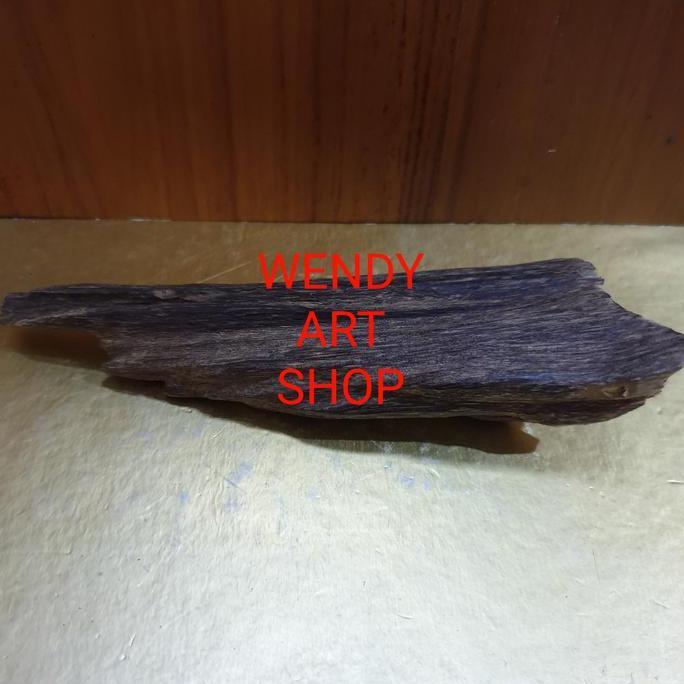 Kayu Gaharu Kalimantan Berkualitas untuk Bahan Dupa