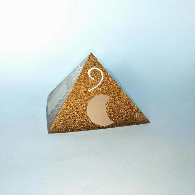 Orgonite Piramid Pyramid Perbaiki Nasib Hoki Kesehatan Asmara pendant