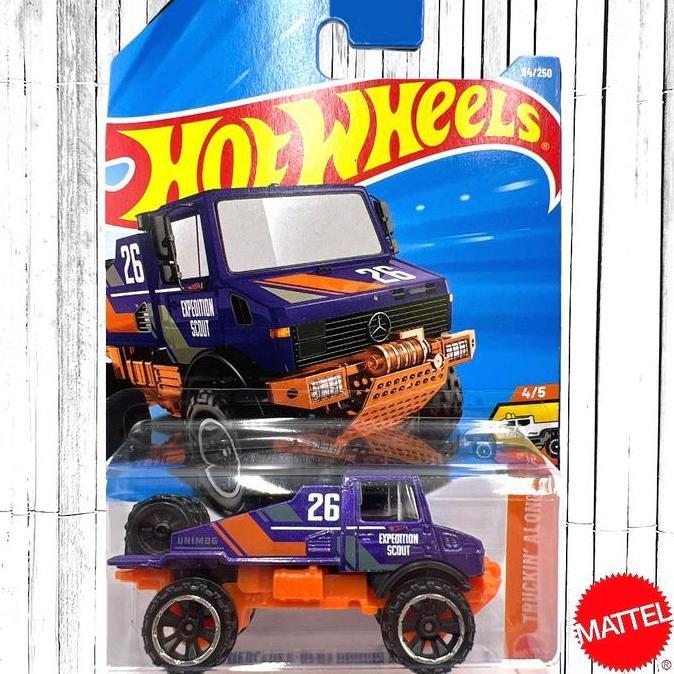 Hot Wheels Mercedes Benz Unimog 1300L Ungu Diecast Mobil Truck Offroad