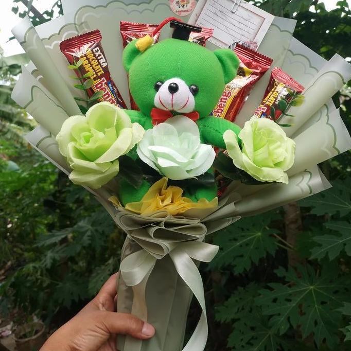 Buket bengbeng plus boneka bear/ buket wisuda/ buket coklat buat pacar HS