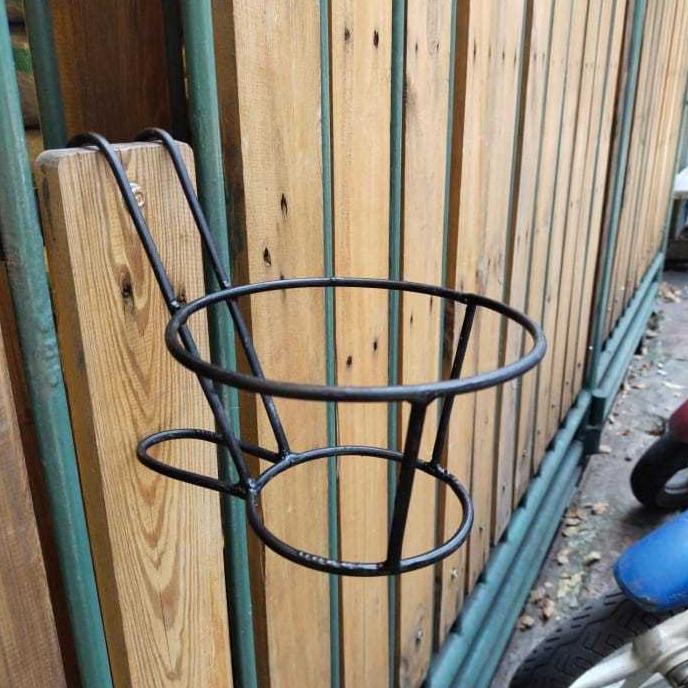 Bisa Cod Rak Bunga Besi Gantungan Rak Pot Tanaman Hias/Rak Bunga Gantung Balkon ><