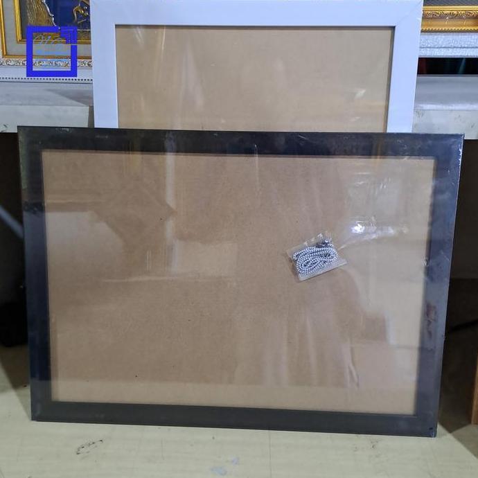 Bingkai frame figura foto poster 35x50