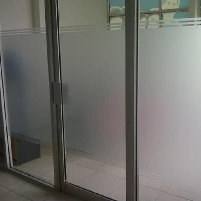 Stiker Sanblas Kaca Es Frosted Glass Buram Polos lebar 90cmx100cm
