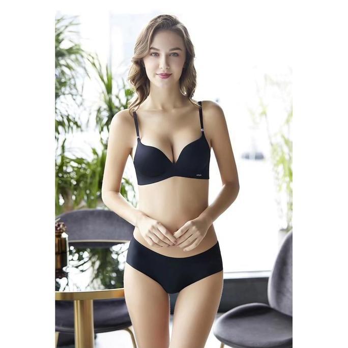 Wokpu- [559Set] Bra Set Jutsyle France - Tanpa Kawat - 1Set Bra Dan Cd