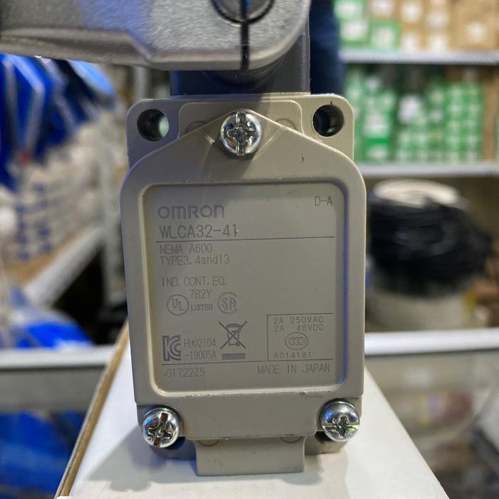 Wlca32-41 Limit Switch Omron New