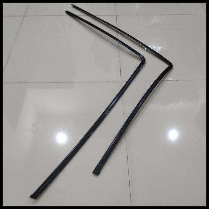 DISKON ORIGINAL BMW E34 LIST FRAME KACA DEPAN