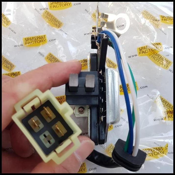 HOT DEAL IC REGULATOR VOLTAGE IC DINAMO AMPERE PANTHER LAMA KOTAK 2.3 STECKER