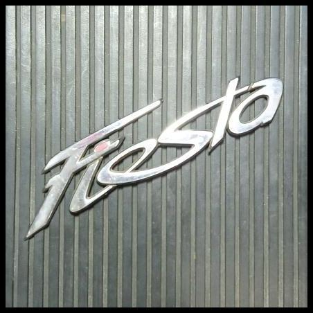 GRATIS ONGKIR EMBLEM LOGO FIESTA FORD FIESTA S ORIGINAL 