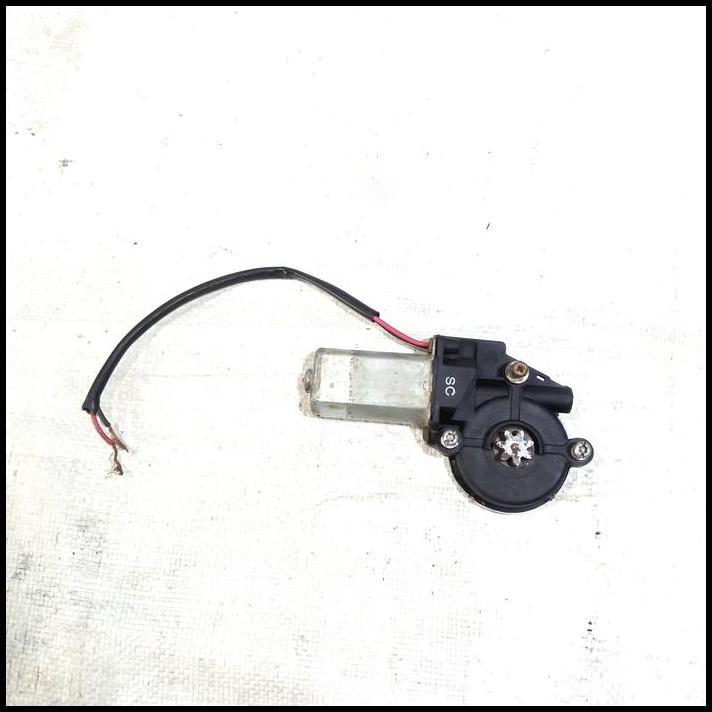 DISKON MOTOR POWER WINDOW PINTU DEPAN KANAN SUZUKI BALENO OLD