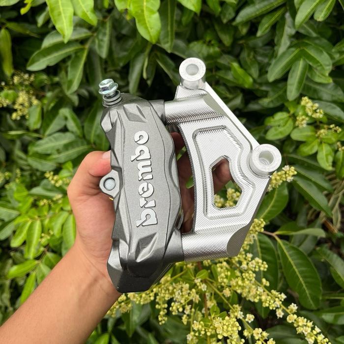 Kaliper 4 Piston Brembo M3 M4 M7 Set Breket Pnp Skok Depan Ninja R Rr Dan Skok Depan Megapro Tiger  