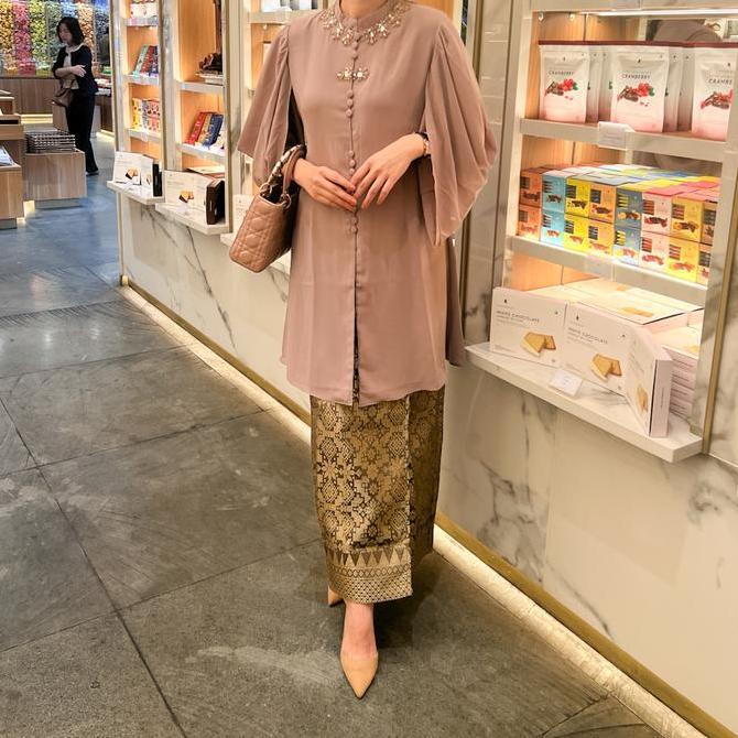 Lausboutique-Tunik Maisa-Seri 2306-Hanya Tunik kancing muslim