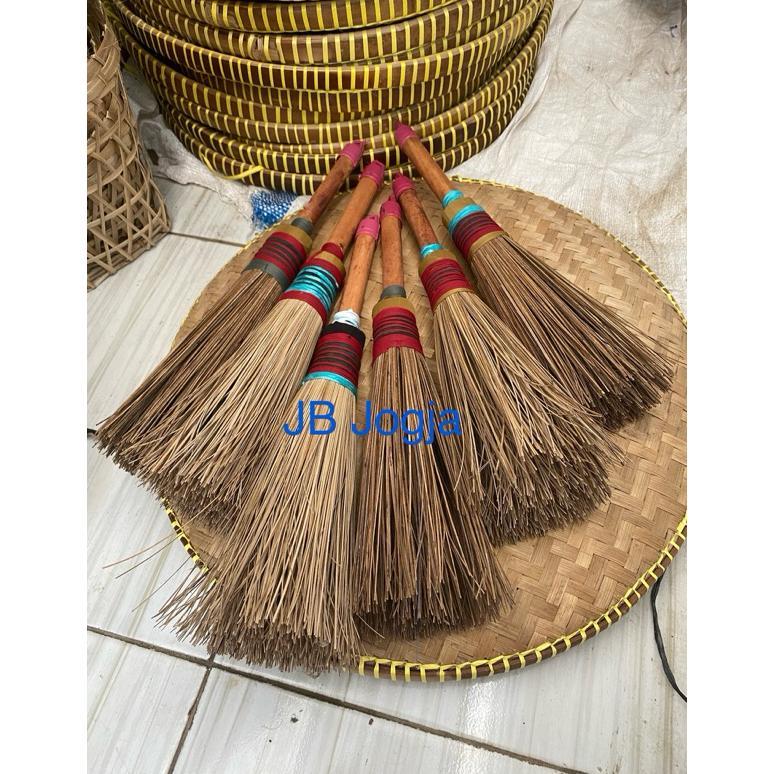 Sapu Wajan Sapu Lidi