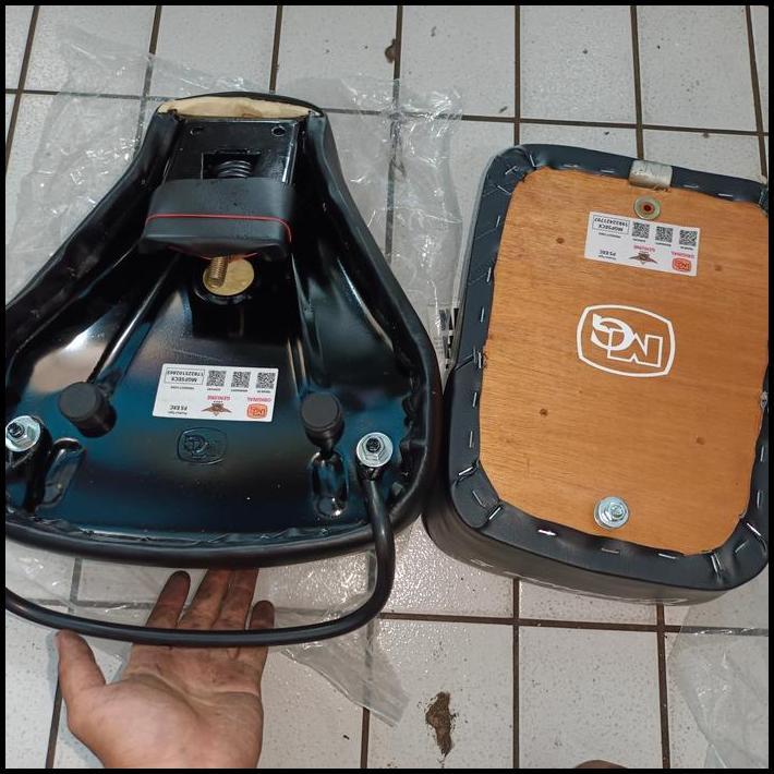 TERLARIS JOK DEPAN BELAKANG VESPA EXCLUSIVE 2 BY MG ORIGINAL BARU 