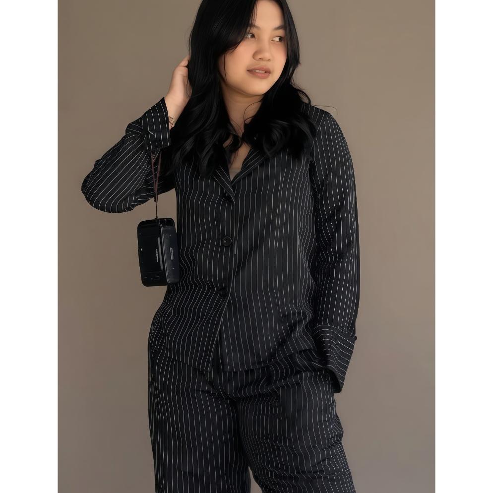 BIG PROMO Esme Blazer - Fitted Stripe Shirt Blazer Semi Wool Atasan Wanita Lengan Panjang blazer for