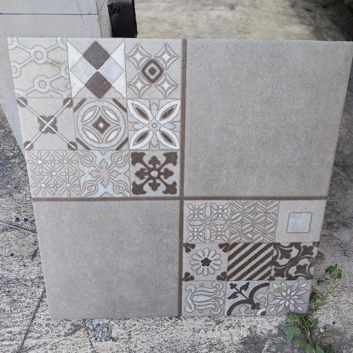 KERAMIK 40X40 BATIK ABU / 40X40 ABU MATT