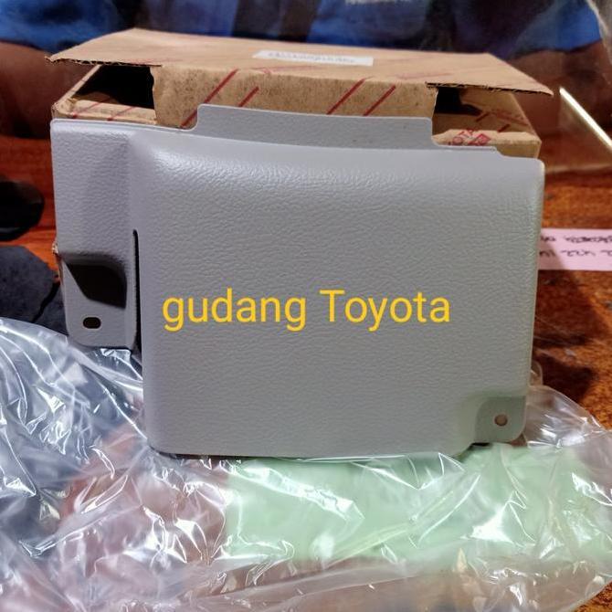 Cover Seat belt kiri Toyota Dyna saurus HINO DUTRO