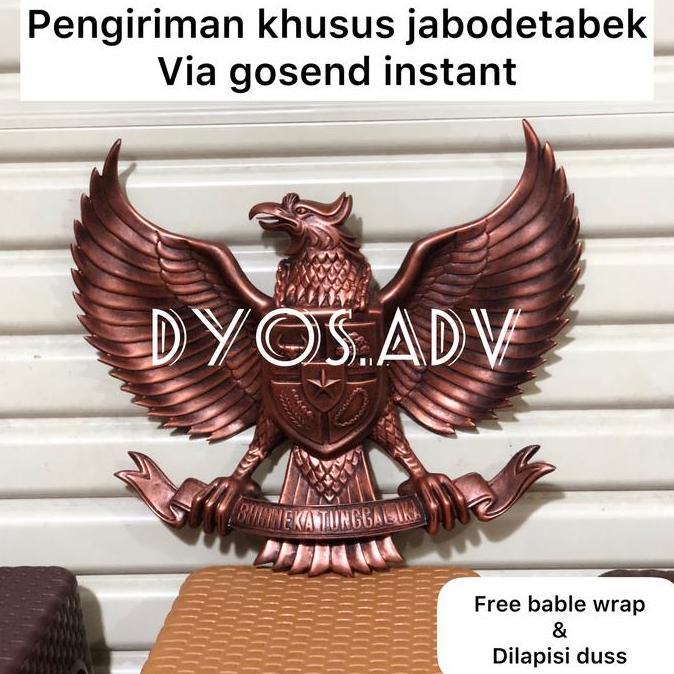 lambang garuda pancasila bahan fiber perunggu 50cm