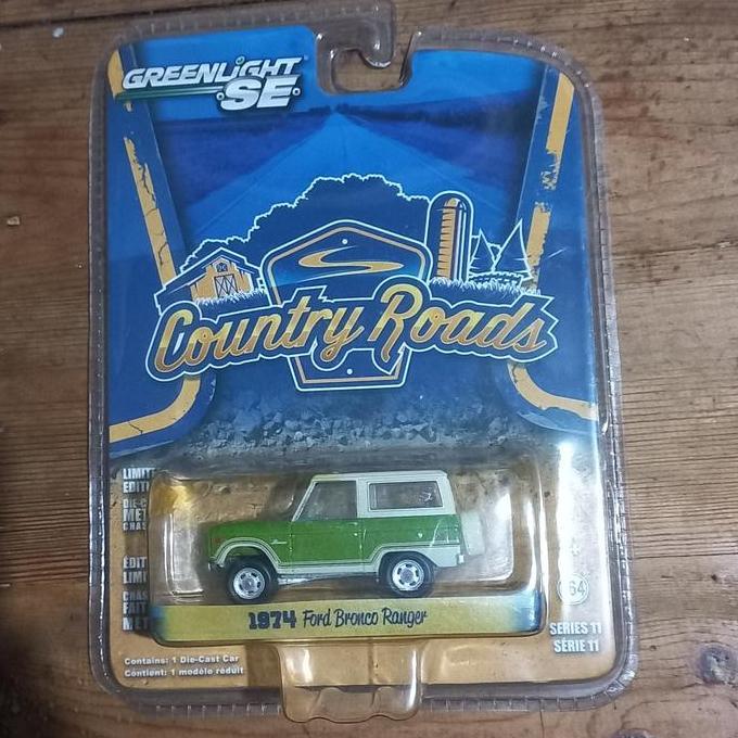 GREENLIGHT 1974 FORD BRONCO RANGER COUNTRY ROADS DIECAST 1/64 (s)
