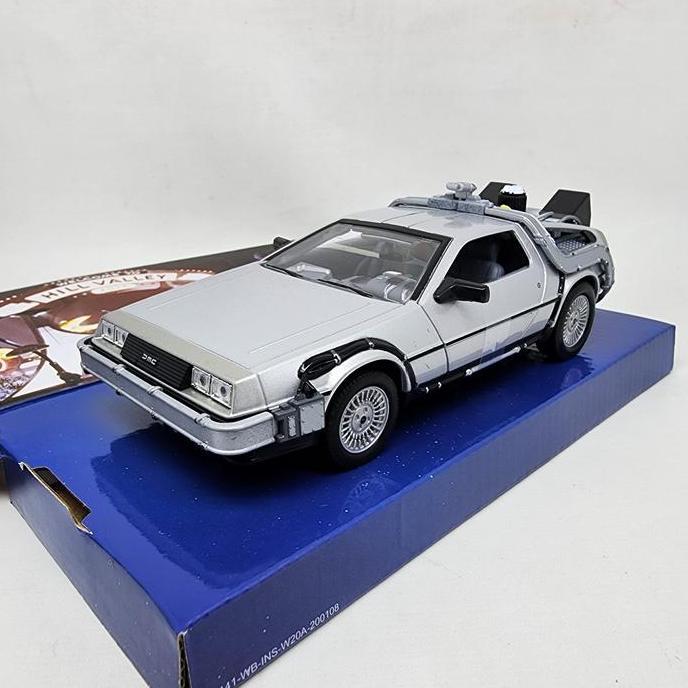Ready Diecast Delorean Time Machine Back To The Future 2 Welly 1:24