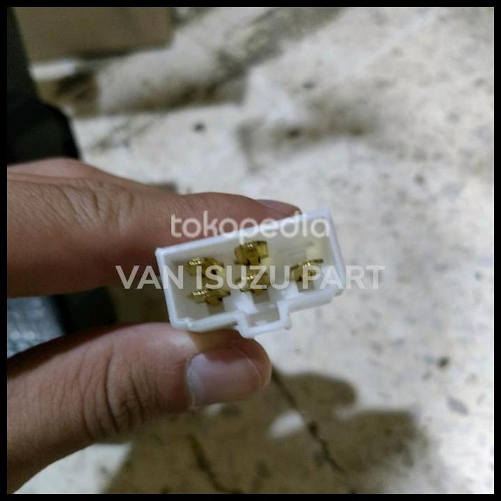 DISKON STOPLAMP STOP LAMP LAMPU STOP ELF ISUZU ELF ORIGINAL 