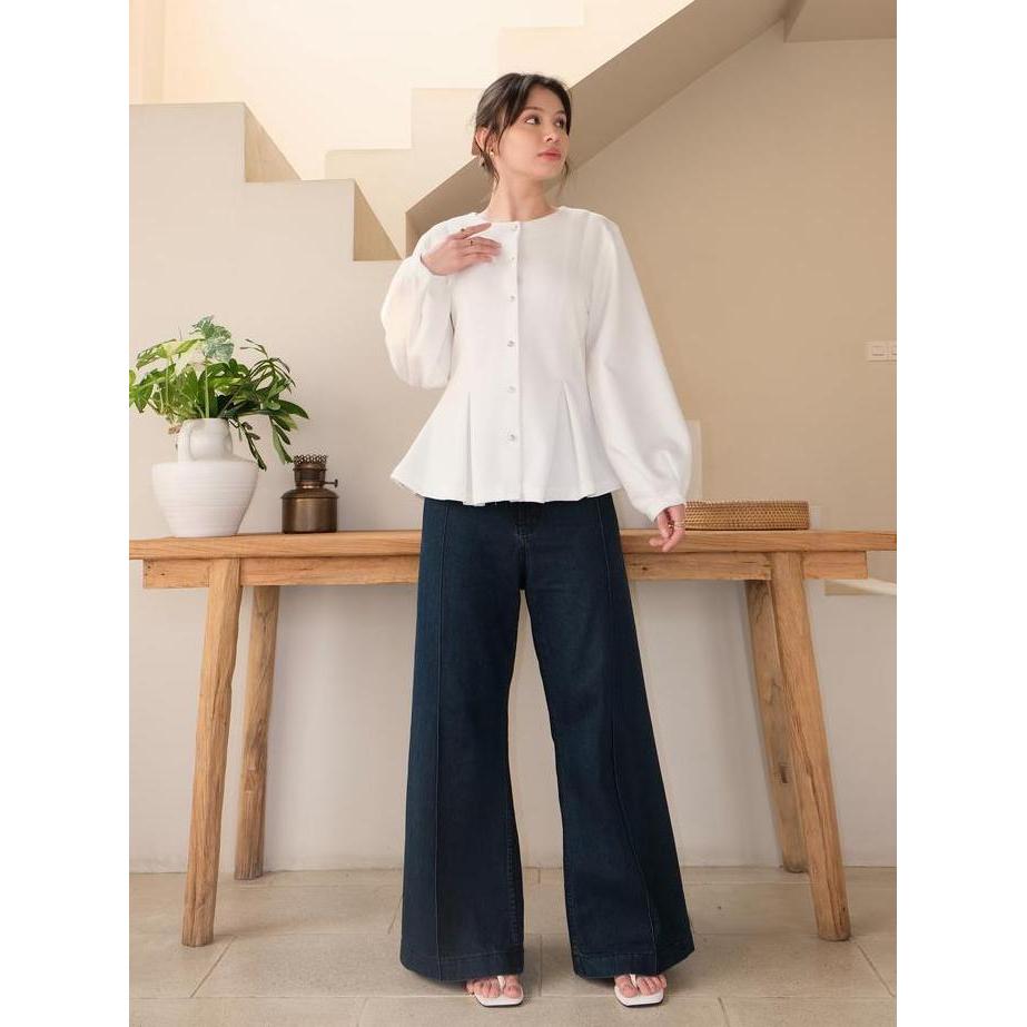 Gracias Label - Kea Blouse - Neo Tailoring - Soft Cotton - Atasan Wanita - Office Attire GS